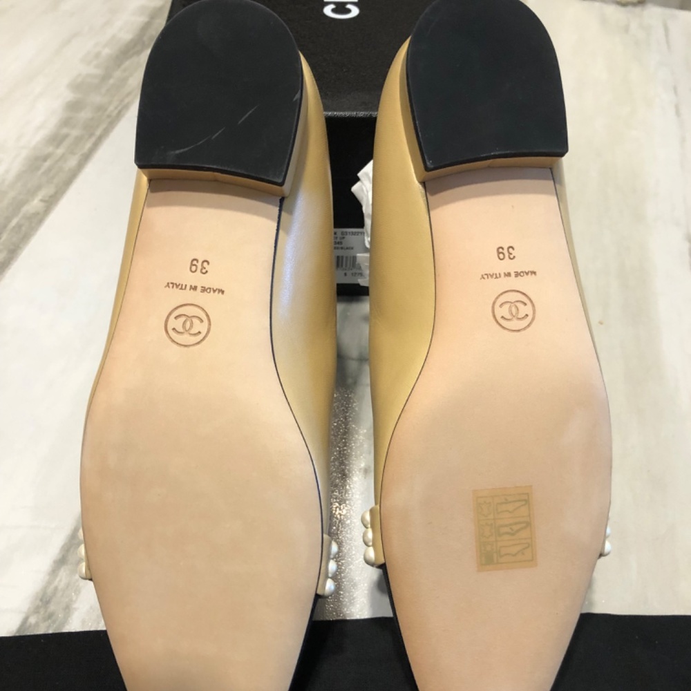 Brand new CHANEL  shoes - Picture 4 of 6
